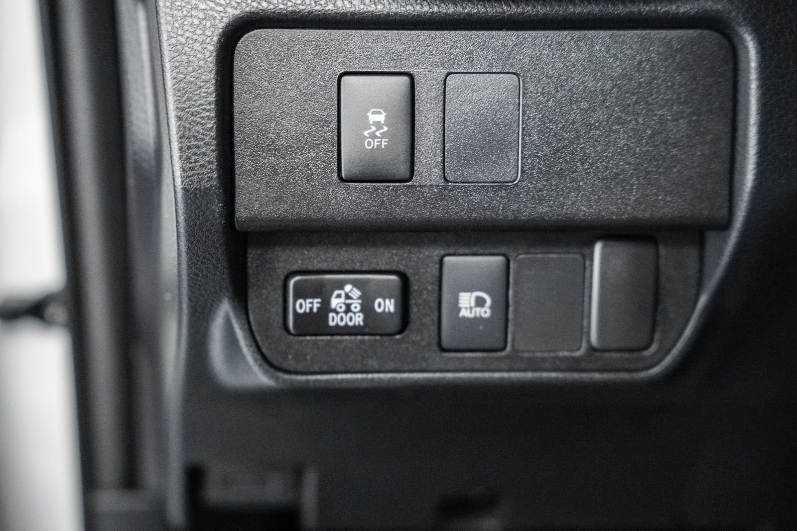 Used 2020 Toyota Tacoma SR5 image 45