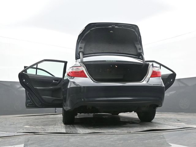 Used 2016 Toyota Camry LE image 67