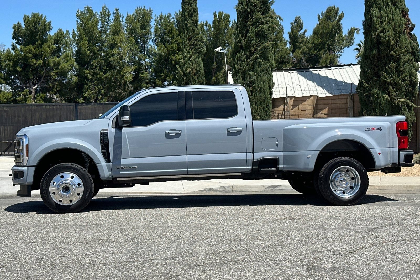 Used 2025 Ford F450 Platinum AWD/4WD image 7