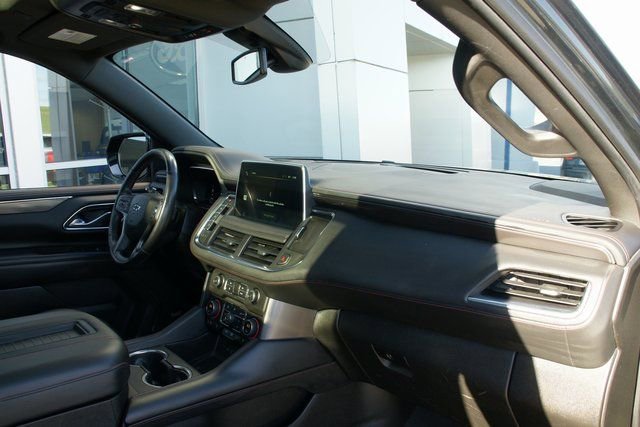 Used 2022 Chevrolet Suburban RST w/ Sport Performance Package image 41