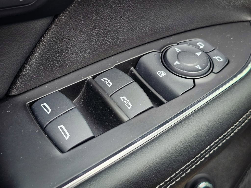 Certified 2023 Buick Envision Essence w/ Sport Touring Package image 11