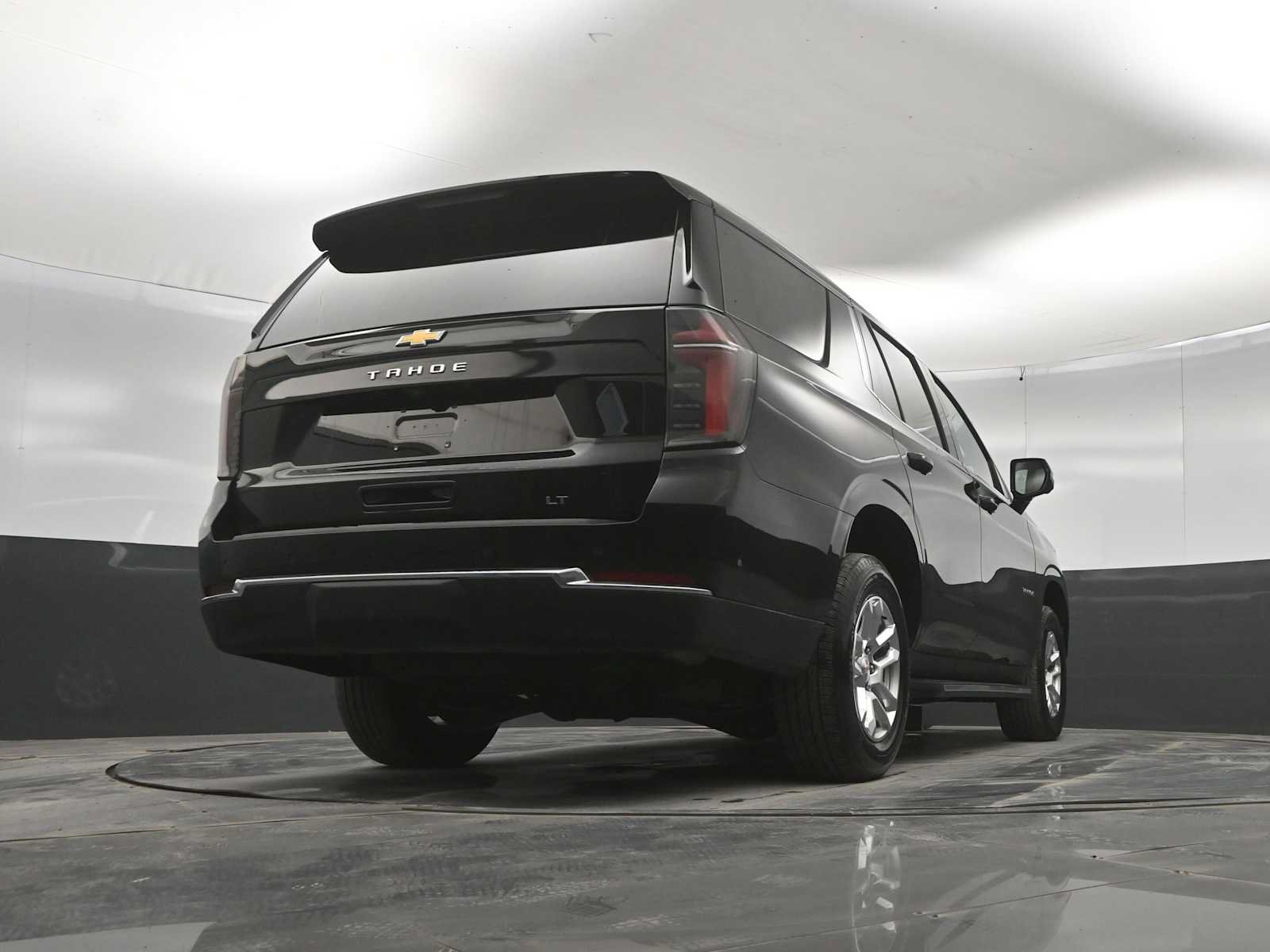 Used 2025 Chevrolet Tahoe LT AWD/4WD image 42