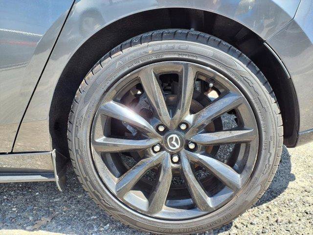 Used 2019 MAZDA MAZDA3 Hatchback w/ Premium Package image 9