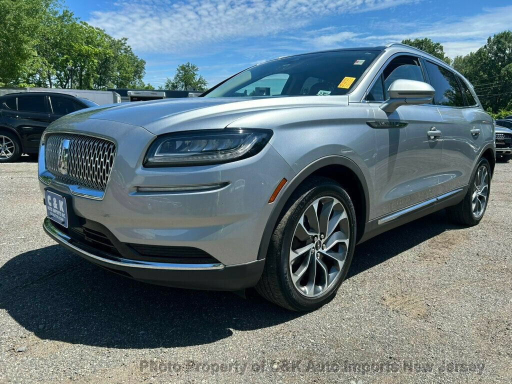 Used 2022 Lincoln Nautilus Reserve w/ Cargo Utility Package AWD/4WD image 1