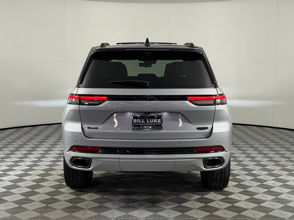 Used 2024 Jeep Grand Cherokee Summit w/ Adv Protech Group IV AWD/4WD image 7
