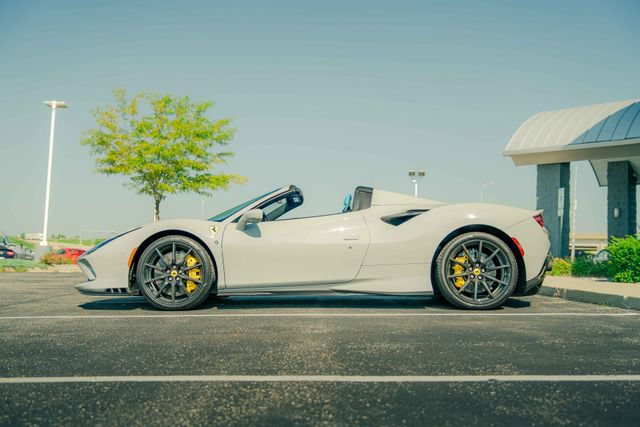 Used 2023 Ferrari F8 Tributo RWD image 40