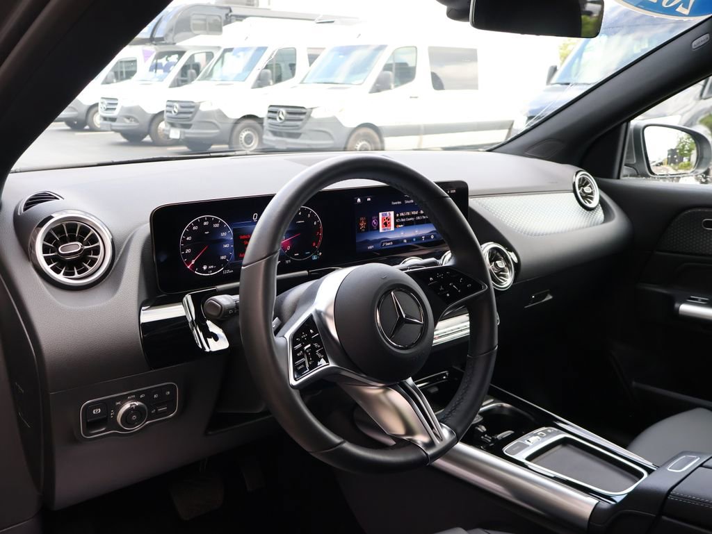 Certified 2025 Mercedes-Benz GLA 250 4MATIC image 19