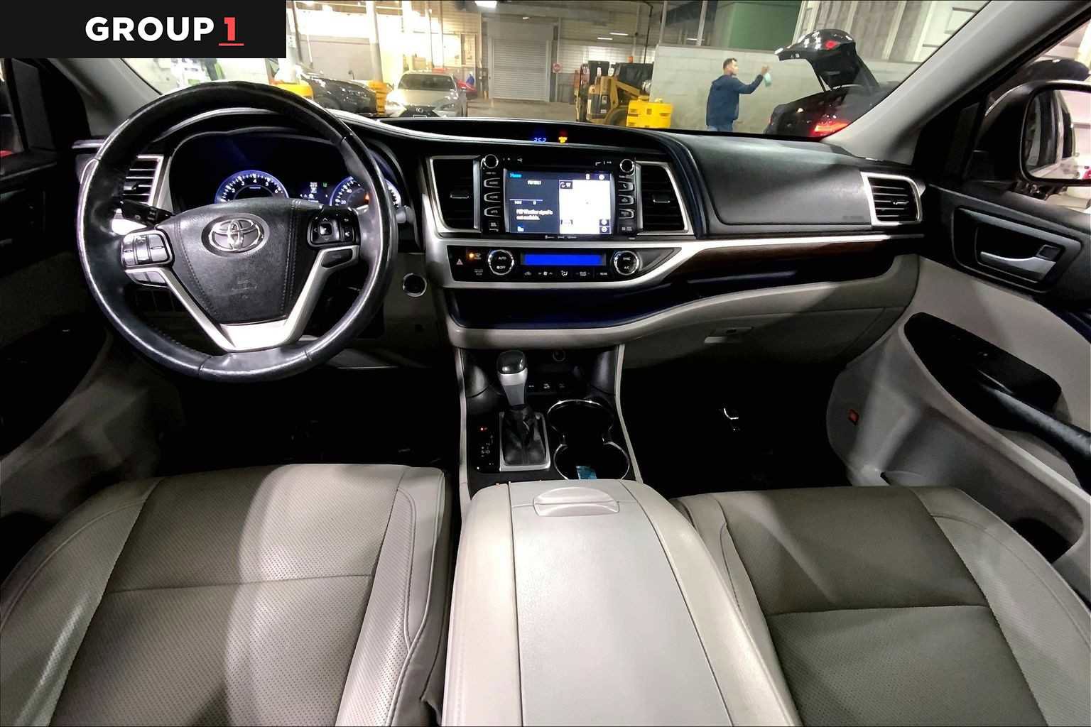 Used 2016 Toyota Highlander Limited Platinum image 15