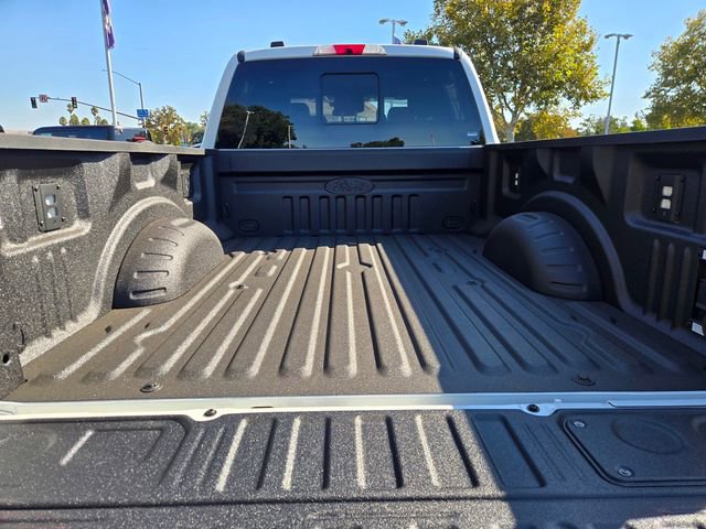 New 2026 Ford F250 Platinum image 16