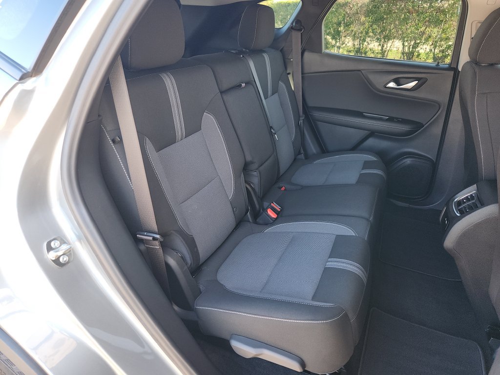 Used 2026 Chevrolet Blazer LT FWD image 15