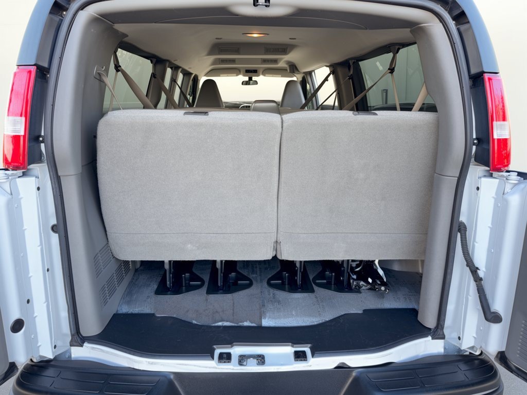Certified 2025 Chevrolet Express 3500 LT w/ LT Preferred Equipment Group RWD image 28