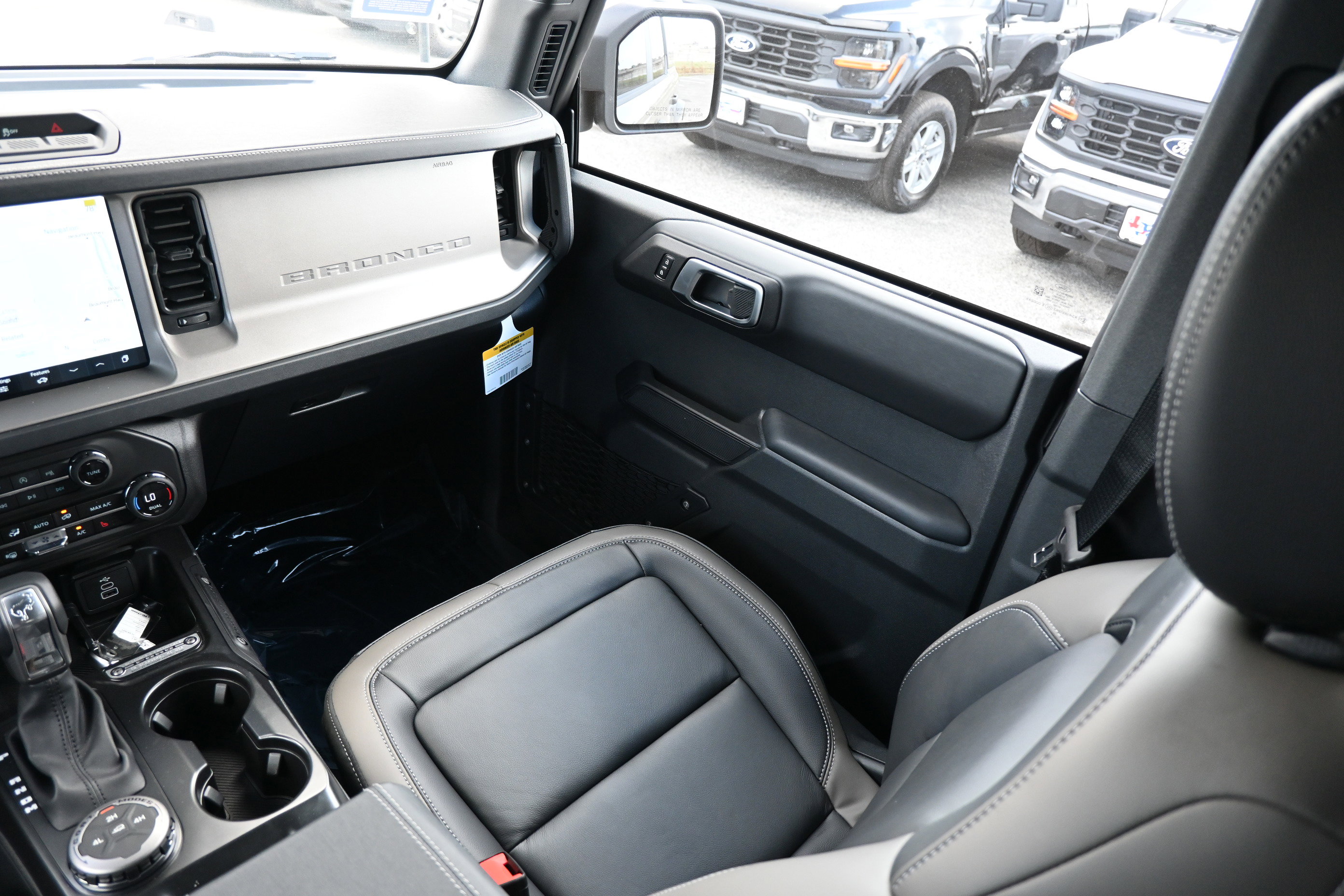 New 2026 Ford Bronco Outer Banks image 32