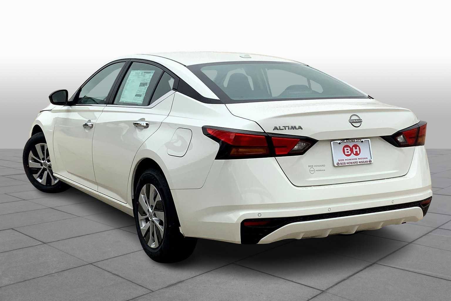 Certified 2025 Nissan Altima 2.5 S image 11