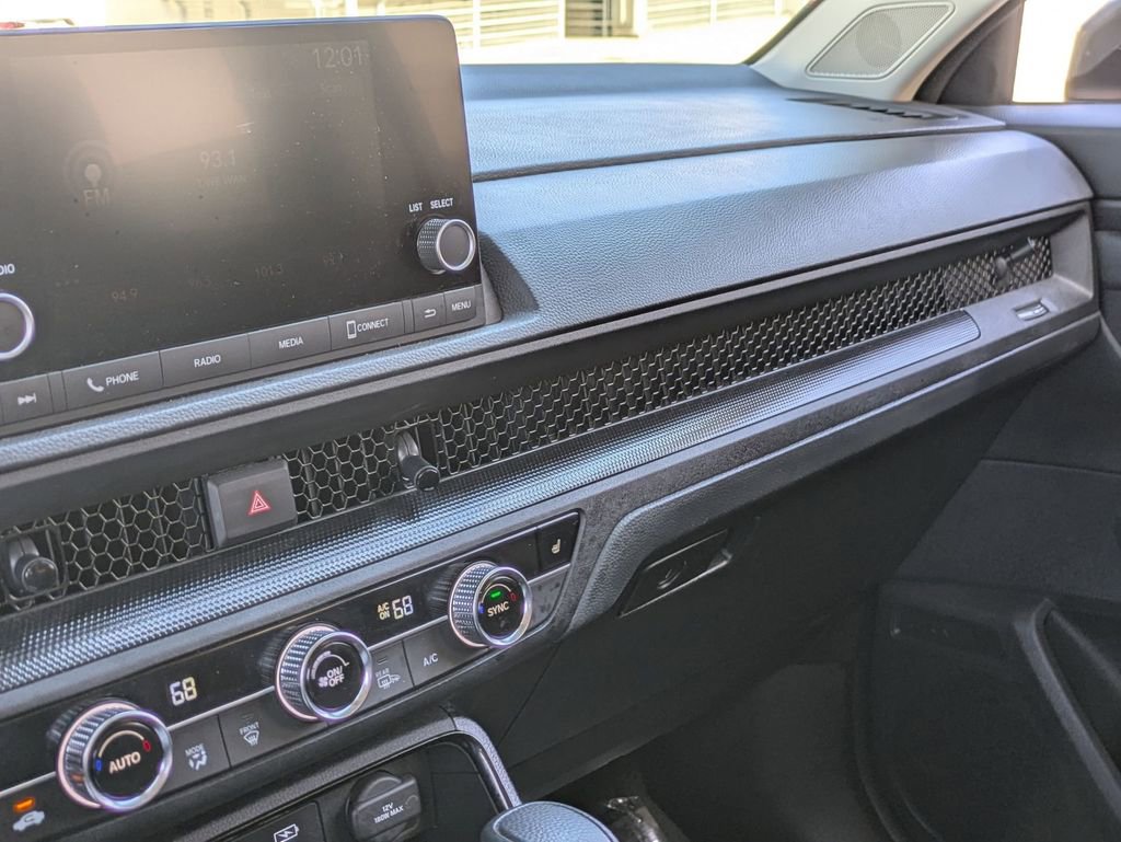 Used 2025 Honda CR-V EX image 16