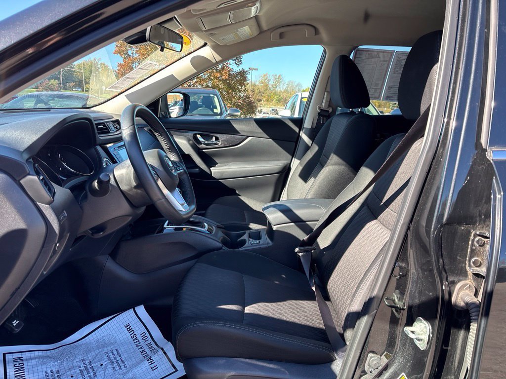 Used 2019 Nissan Rogue SV AWD/4WD image 20