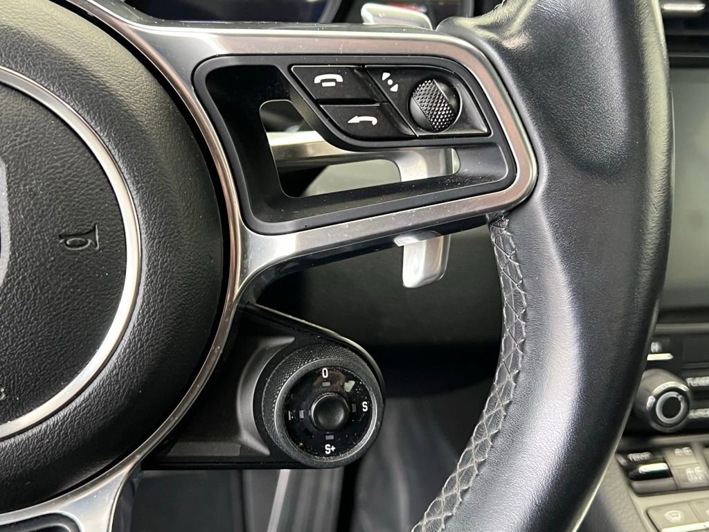 Certified 2017 Porsche 911 Carrera image 9