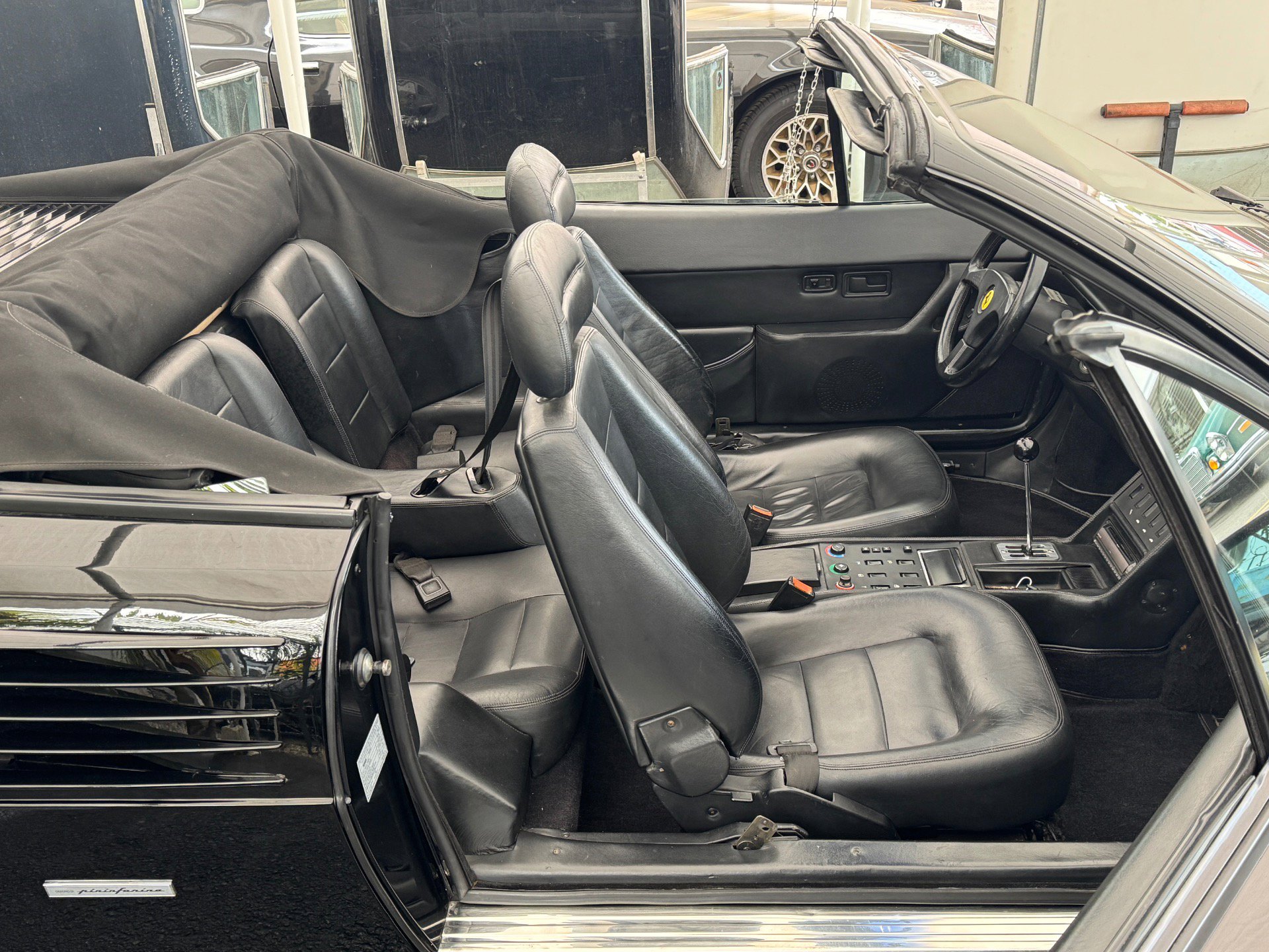 Used 1990 Ferrari Mondial T Cabriolet RWD image 15