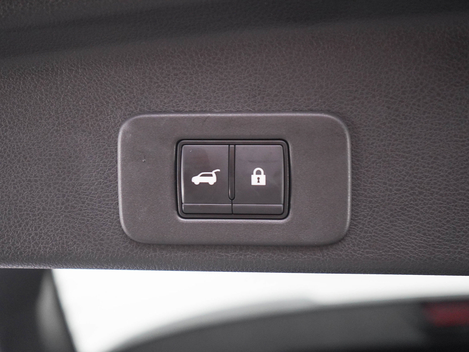 Used 2025 Nissan Murano SL w/ Cargo Package AWD/4WD image 17