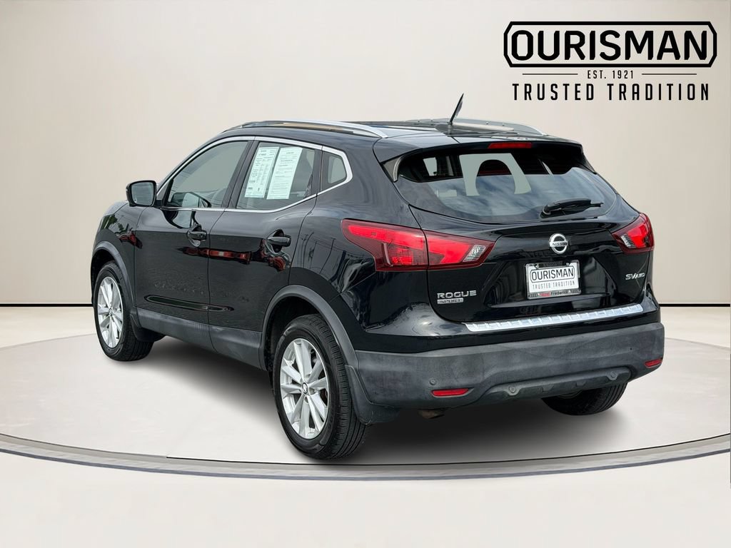 Used 2019 Nissan Rogue Sport SV w/ Technology Package AWD/4WD image 6