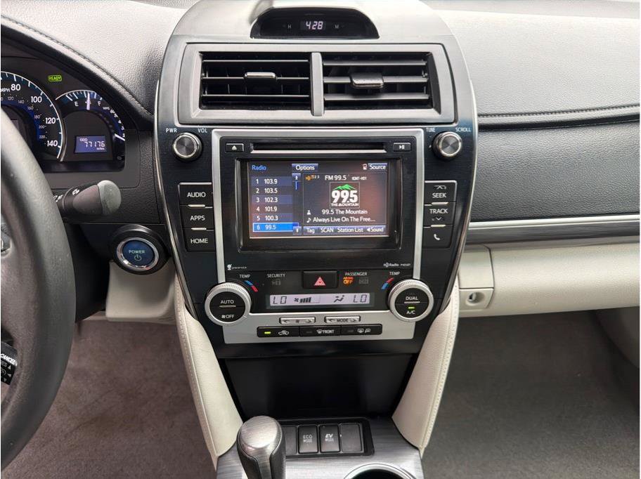 Used 2014 Toyota Camry XLE w/ Protection Package FWD image 16