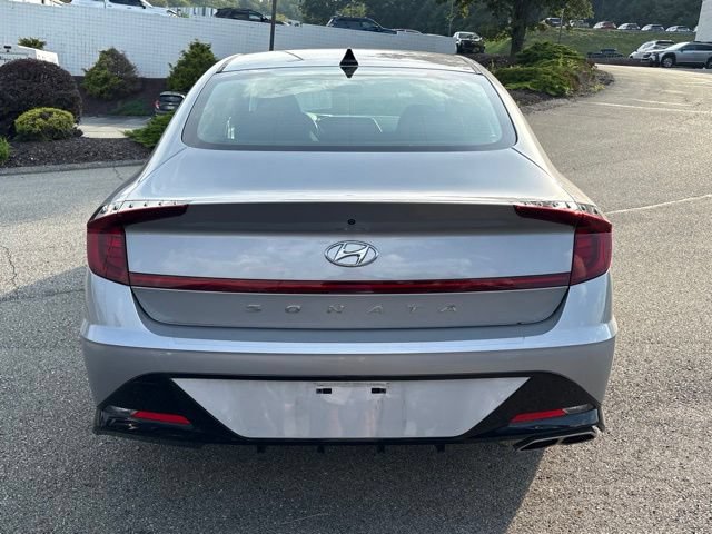 Used 2023 Hyundai Sonata SEL FWD image 2