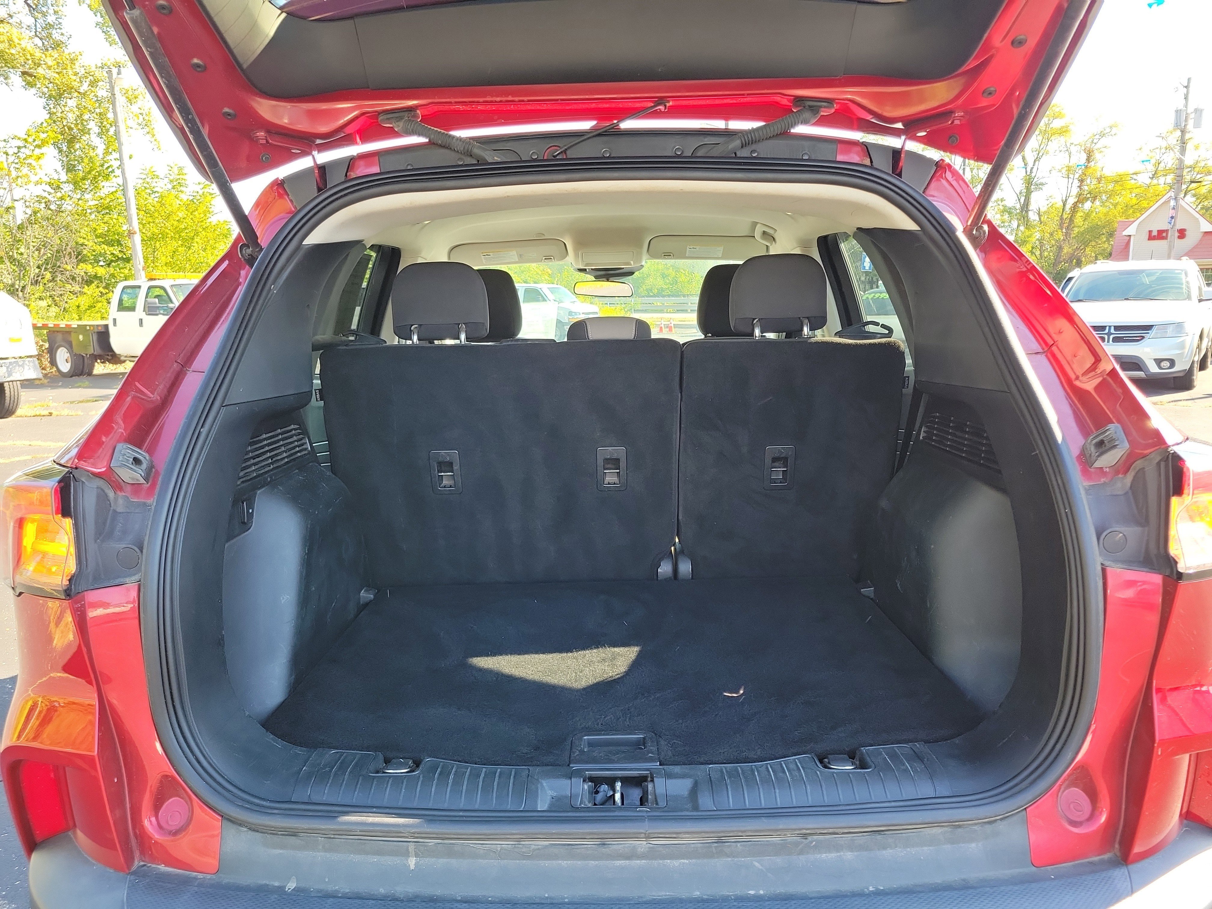 Used 2021 Ford Escape SE image 8