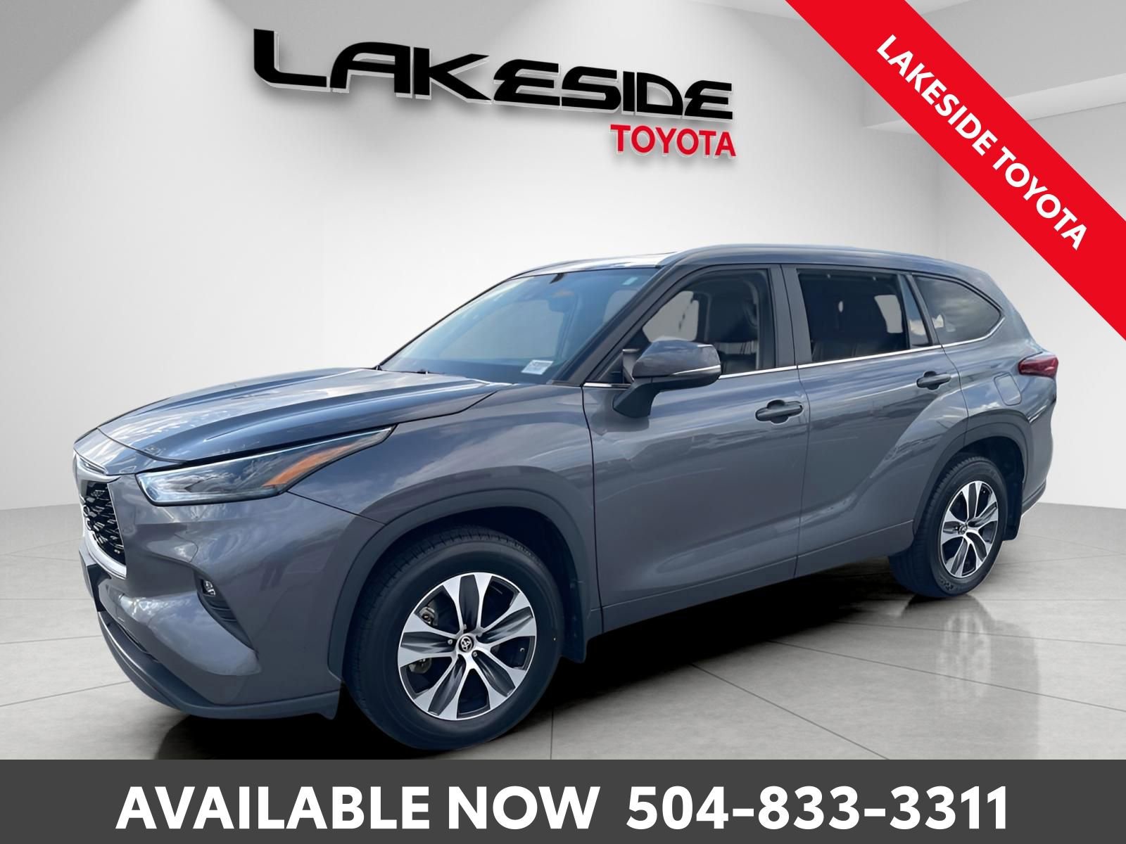 Used 2023 Toyota Highlander XLE video 2