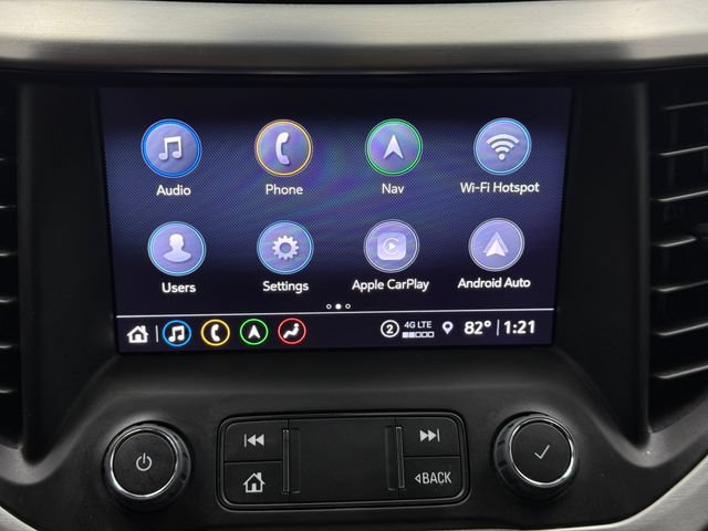 Used 2023 GMC Acadia SLT w/ Preferred Package FWD image 17