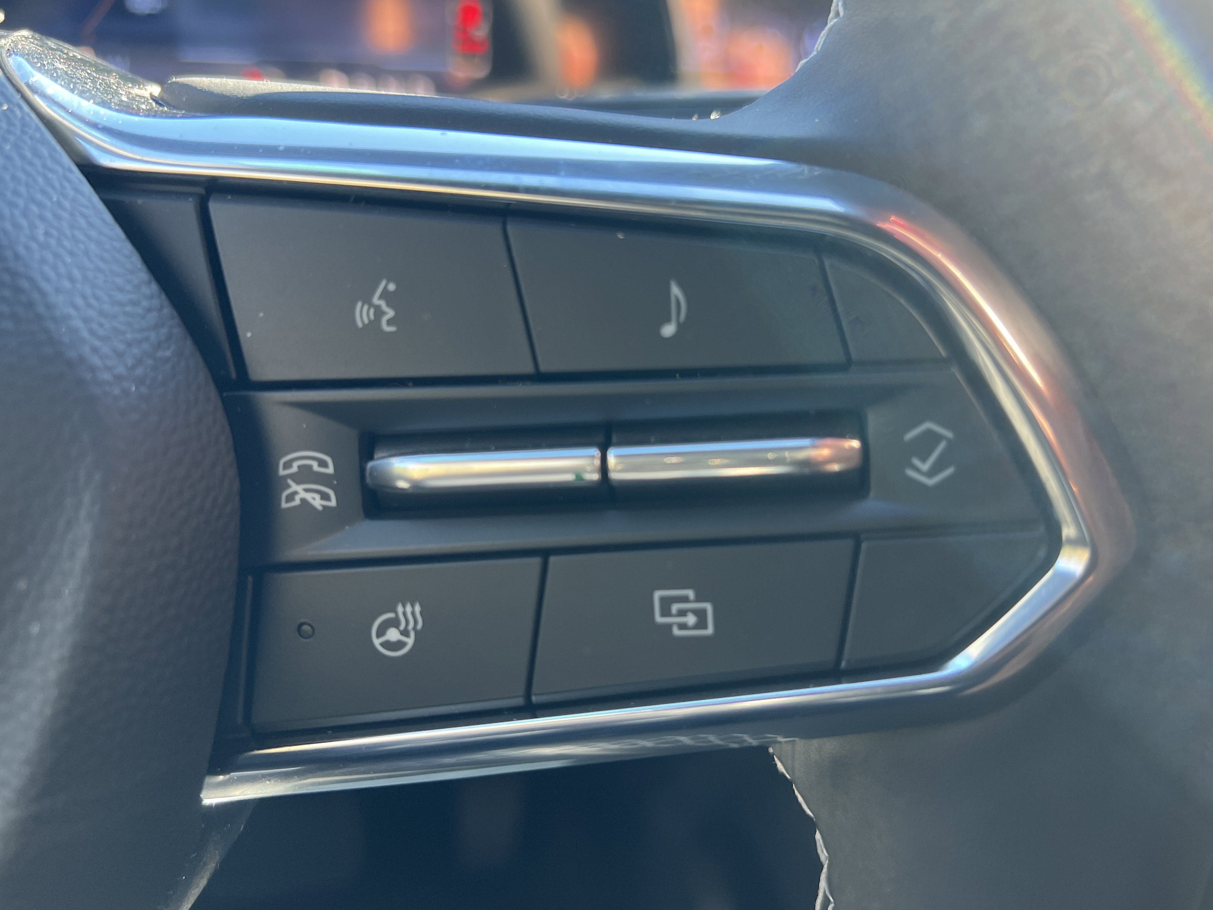 New 2026 Chevrolet Equinox EV LT AWD/4WD image 21