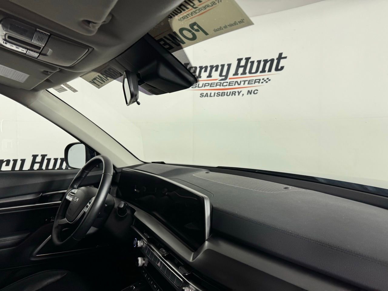 Used 2025 Kia Telluride S image 34