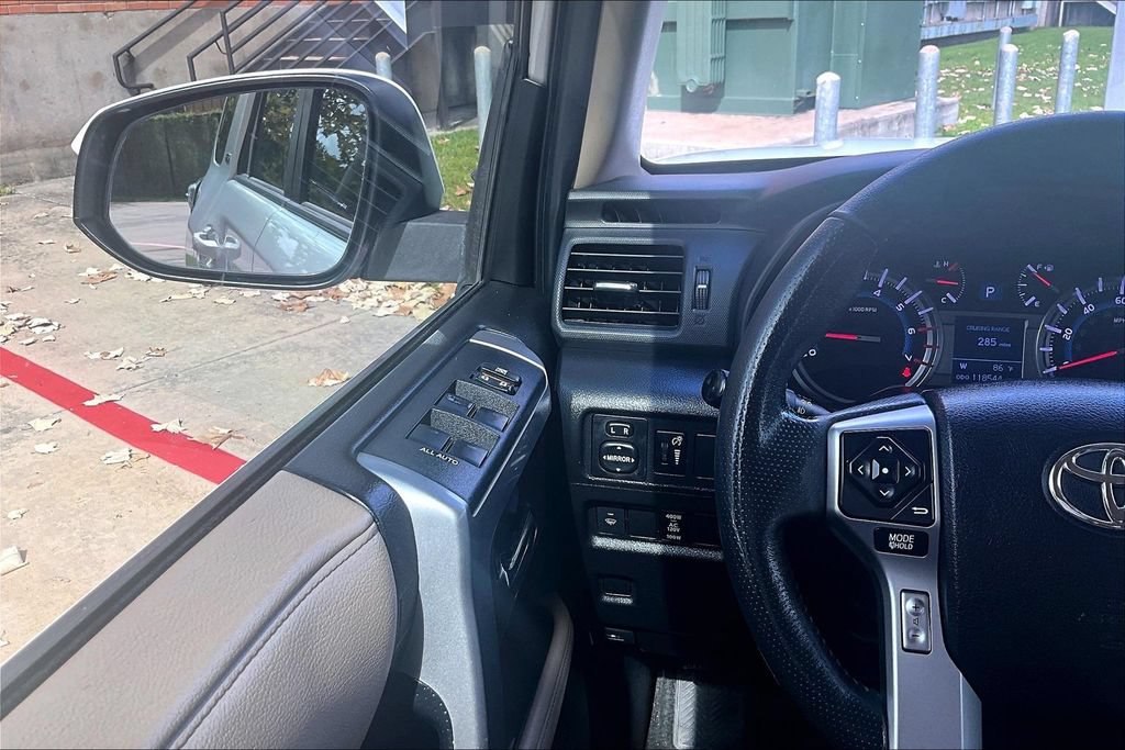 Used 2017 Toyota 4Runner SR5 RWD image 26