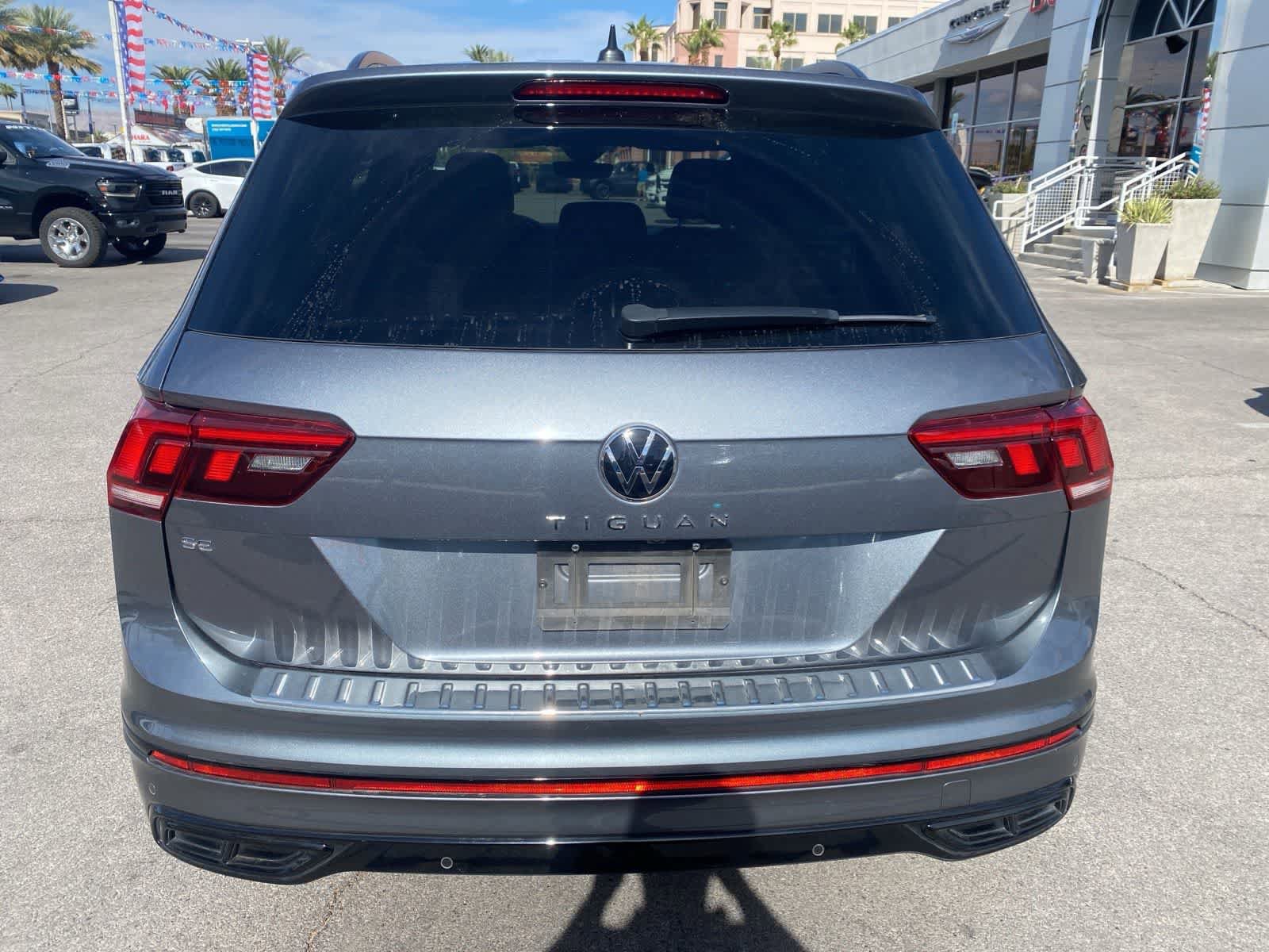Used 2023 Volkswagen Tiguan SE R-Line FWD image 7