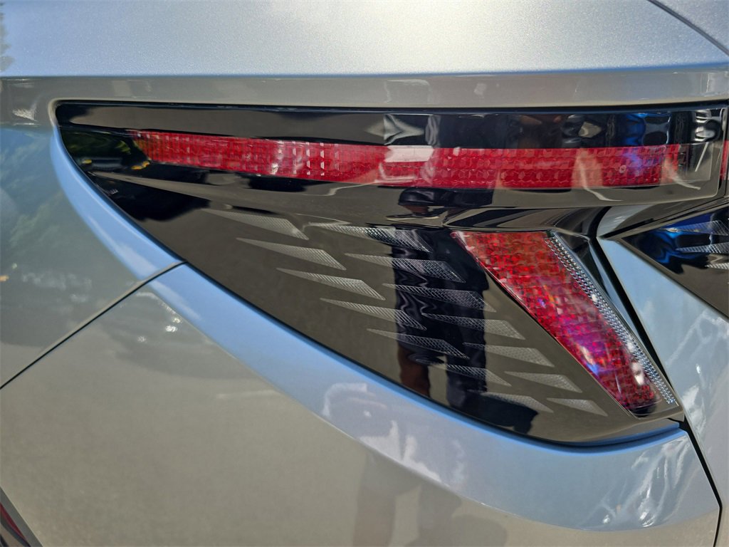 New 2025 Hyundai Tucson Limited image 17