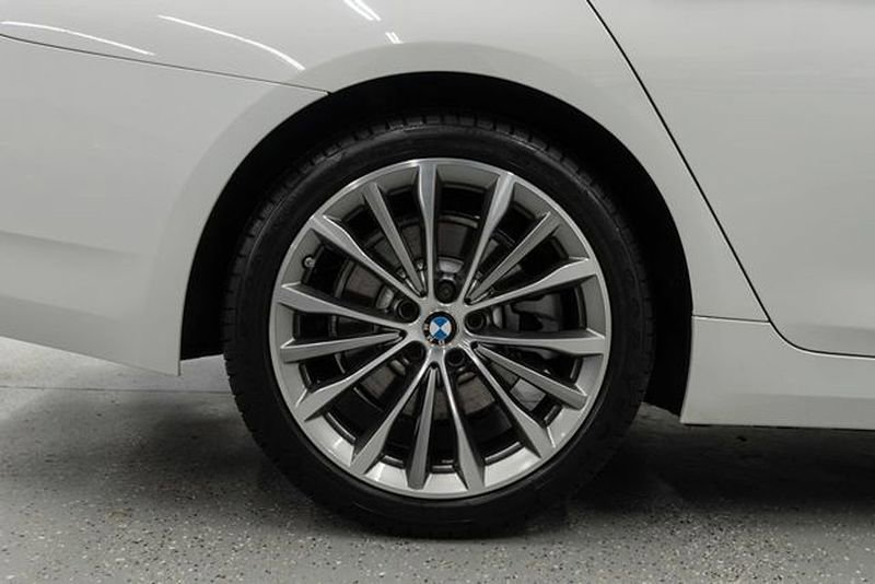 Used 2023 BMW 530i xDrive w/ Convenience Package image 37