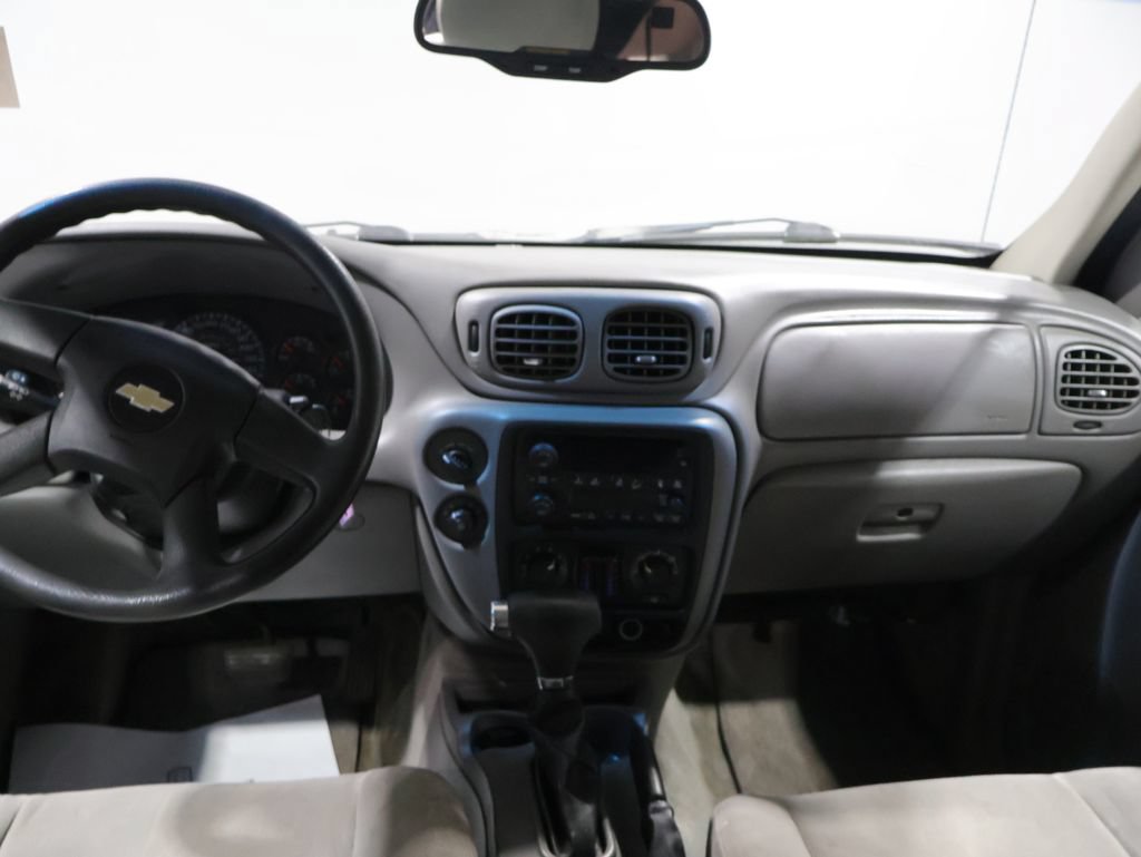 Used 2008 Chevrolet TrailBlazer 4WD image 17
