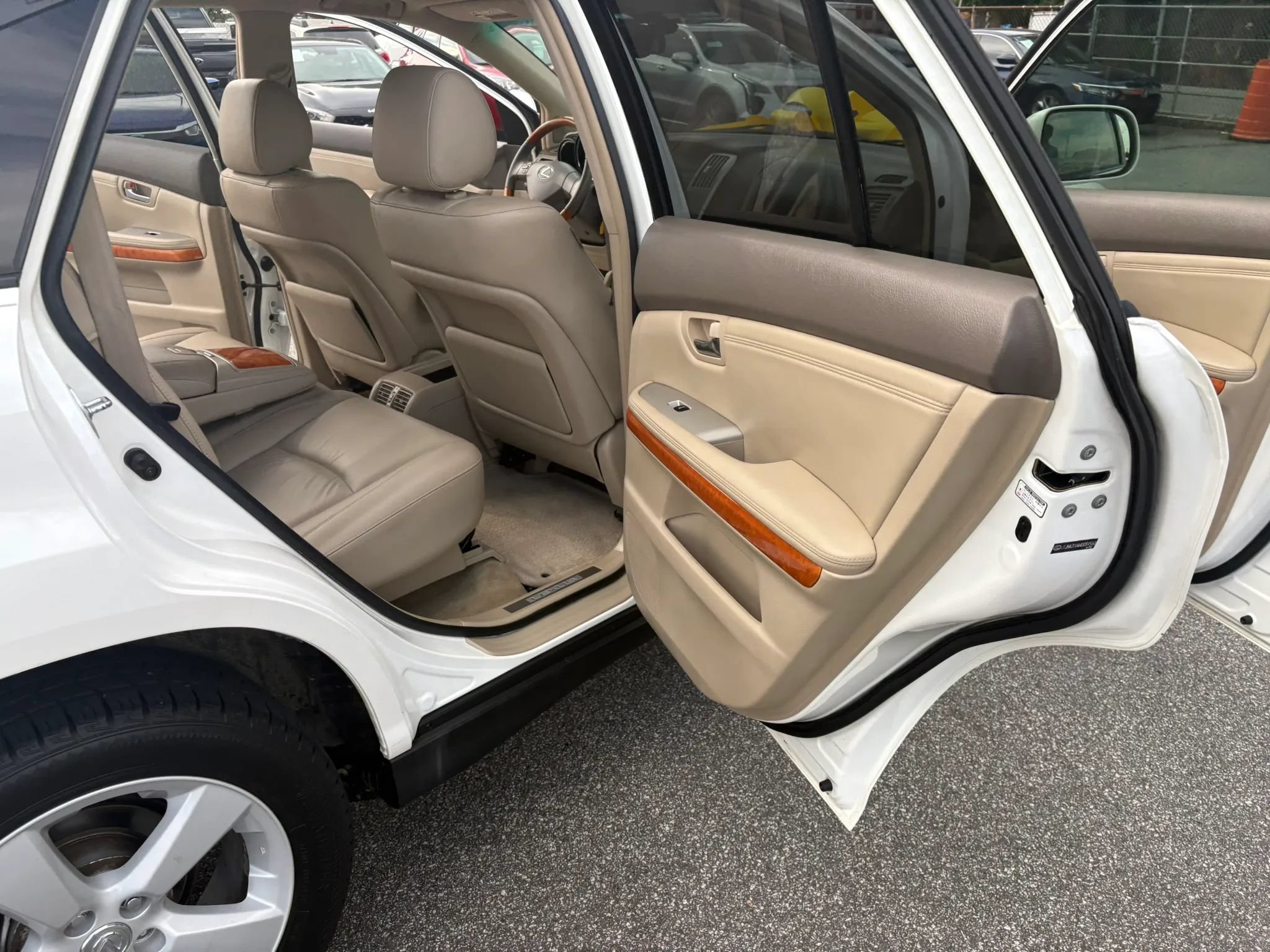 Used 2004 Lexus RX 330 AWD image 23