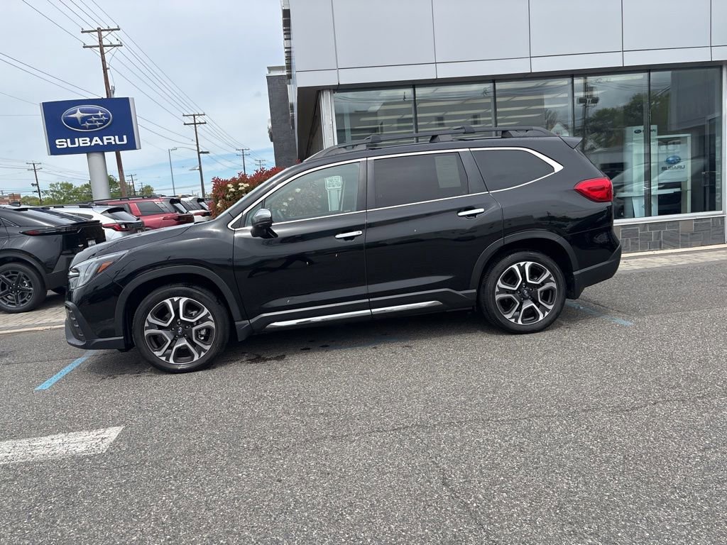 Used 2023 Subaru Ascent Touring AWD/4WD image 6