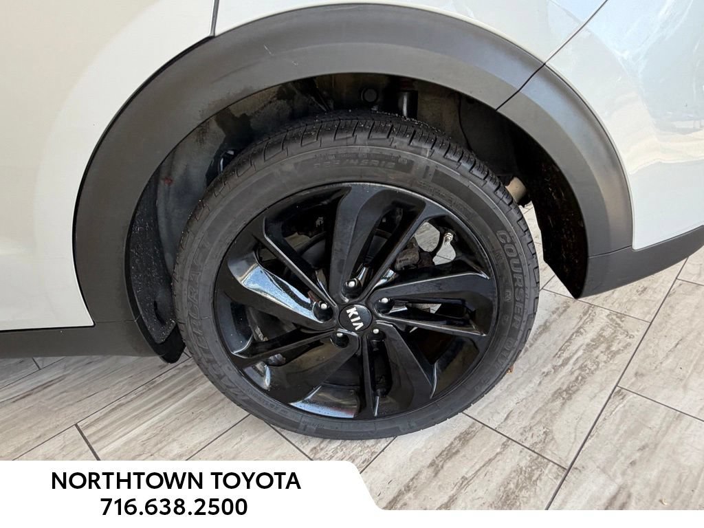 Used 2019 Kia Niro S Touring FWD image 24
