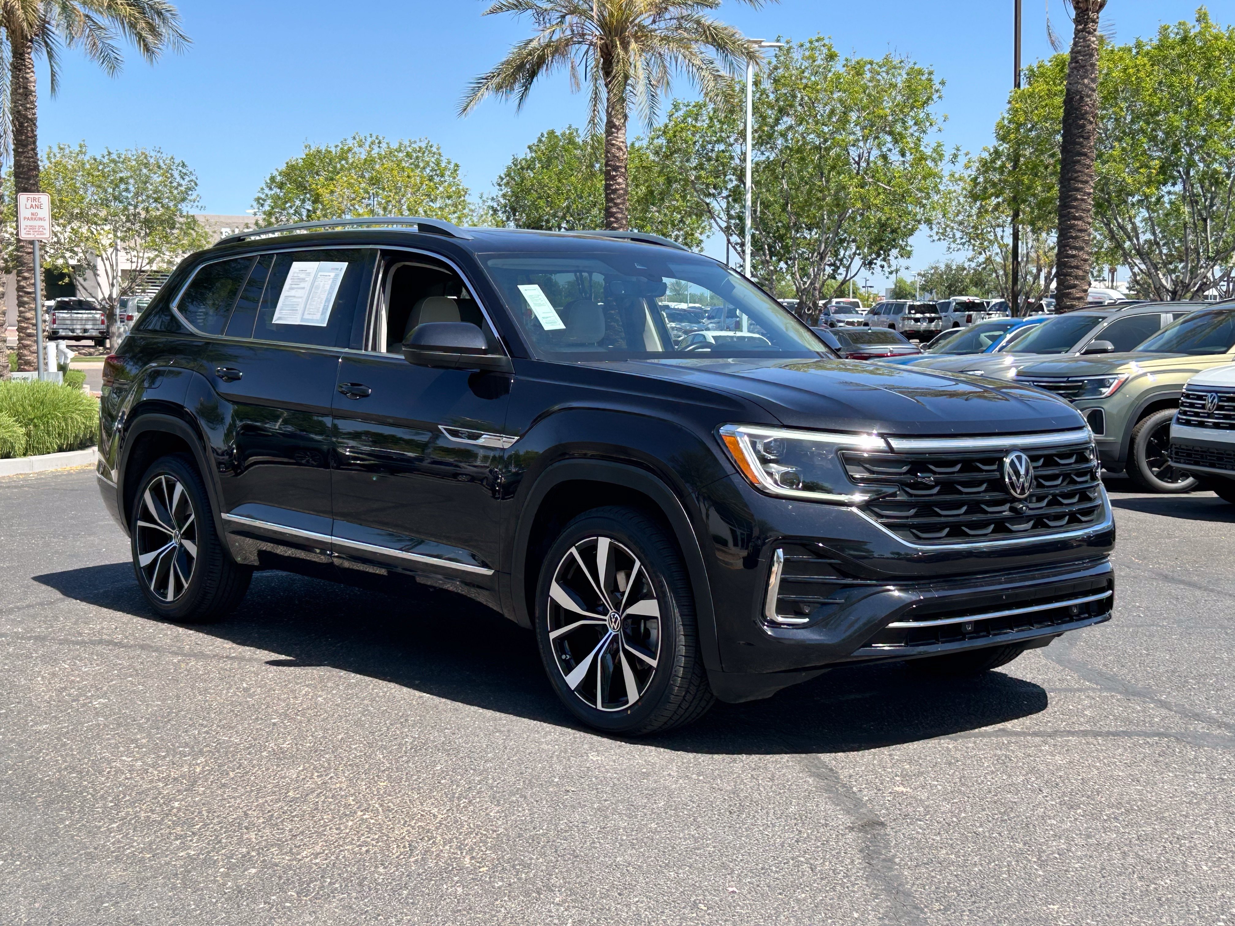 Used 2024 Volkswagen Atlas SEL Premium R-Line AWD/4WD image 6