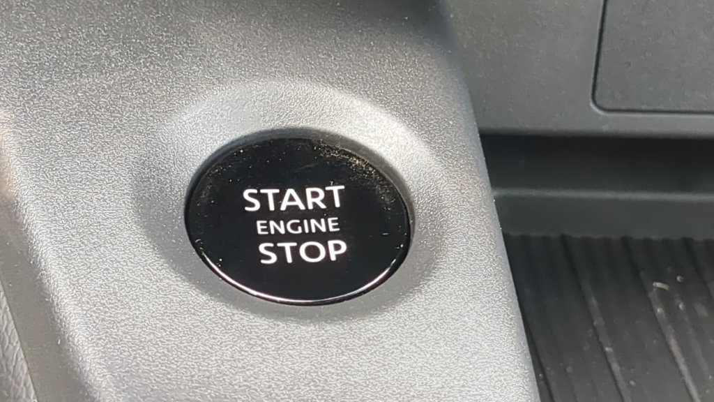 Certified 2026 Nissan Sentra SR w/ Floor Mat Package FWD image 28