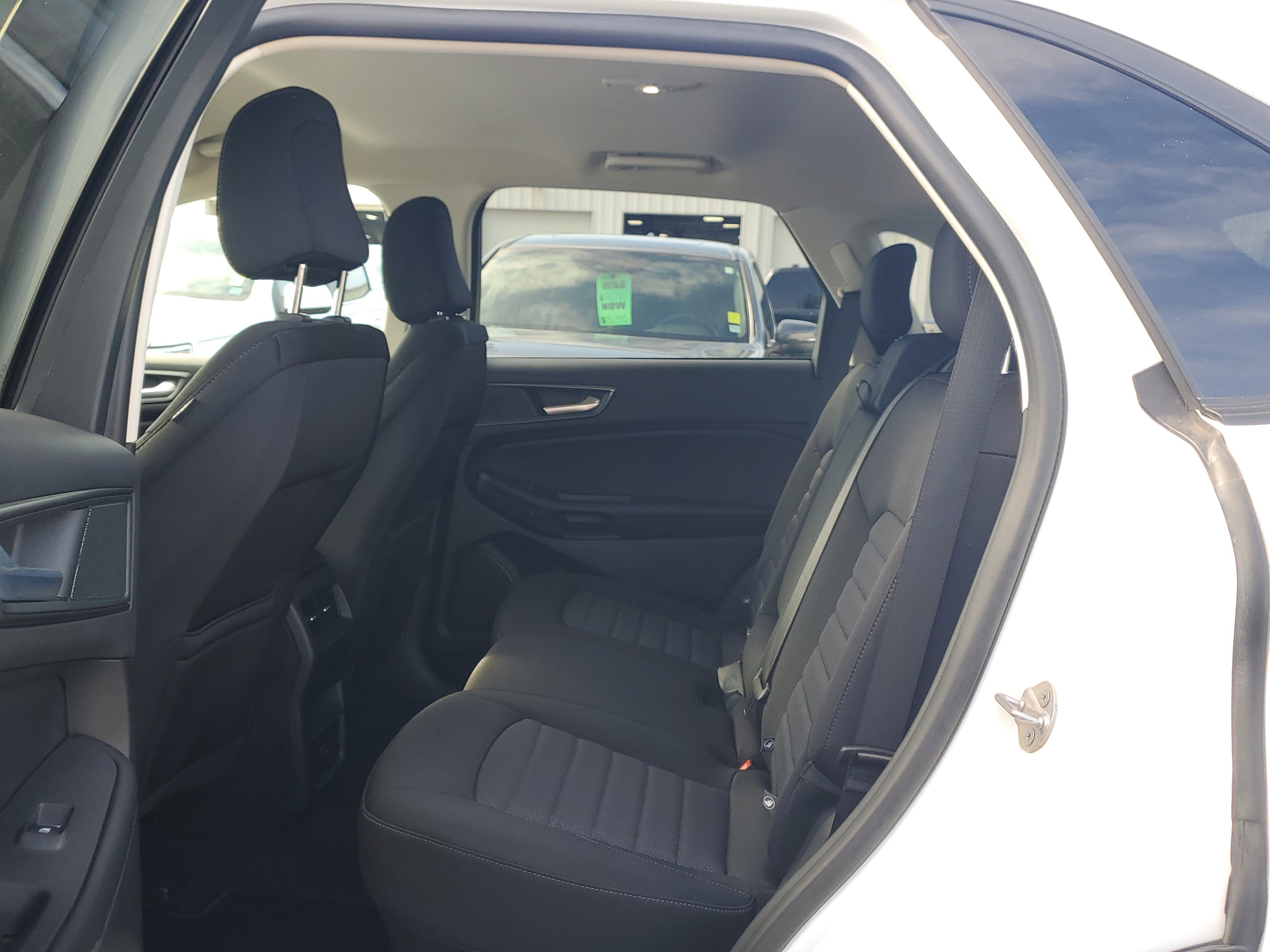 Used 2024 Ford Edge SE image 10