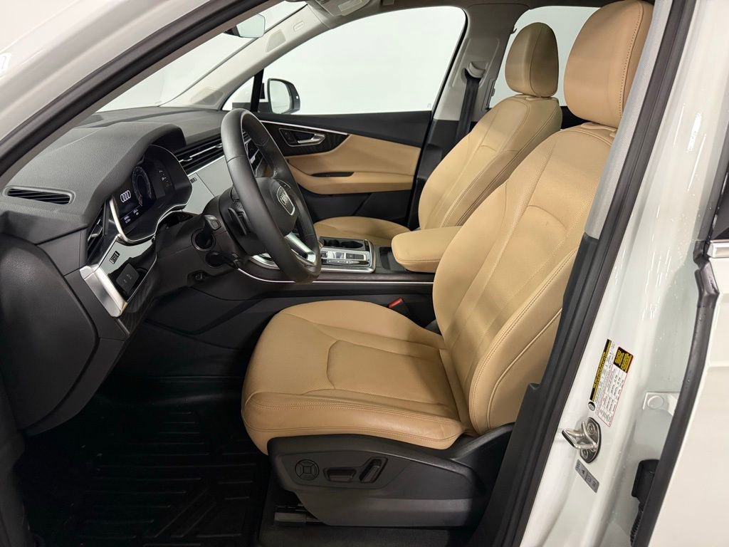 Used 2022 Audi Q7 2.0T Premium Plus AWD/4WD image 9