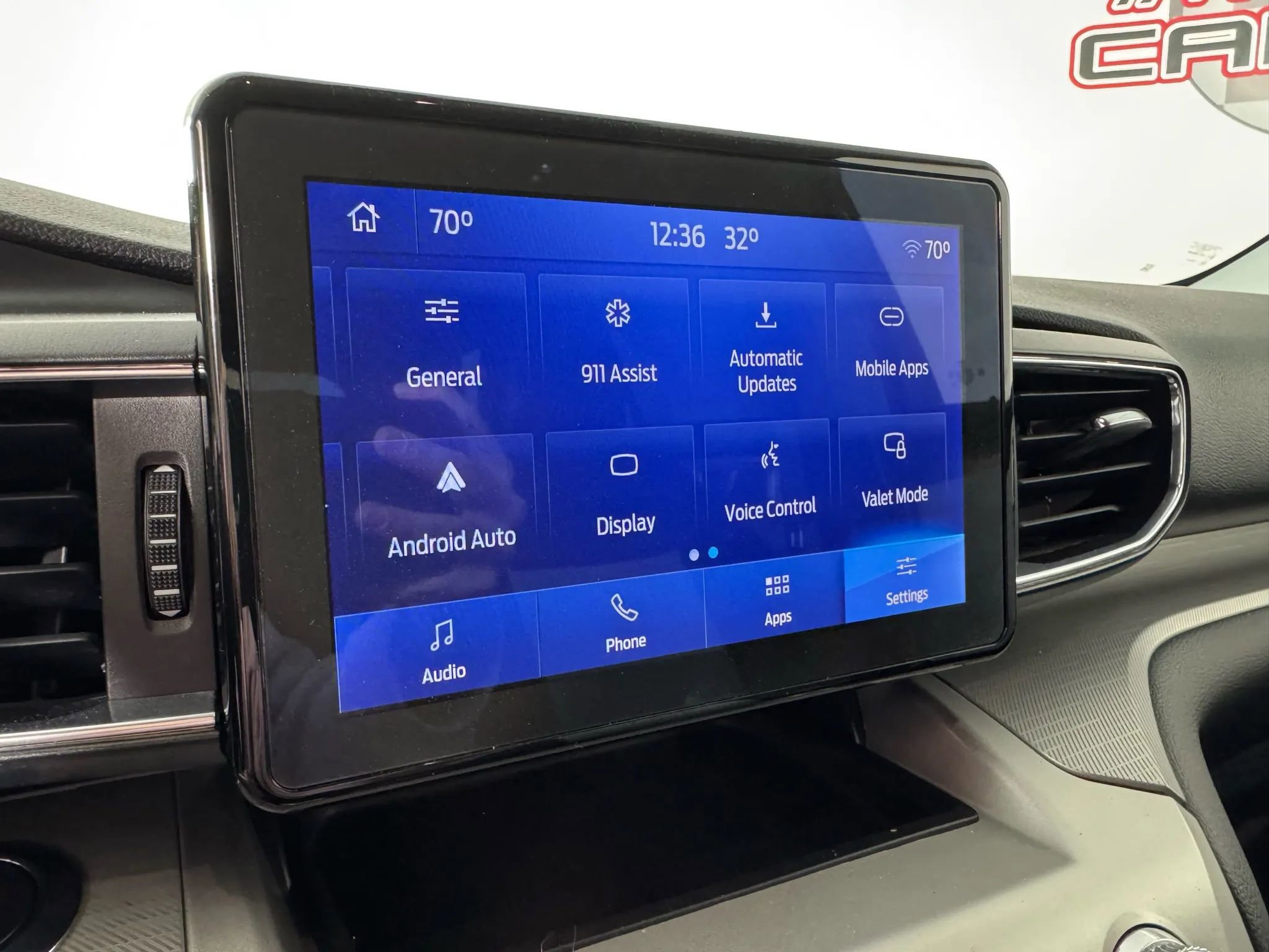 Used 2022 Ford Explorer XLT w/ Equipment Group 202A image 20