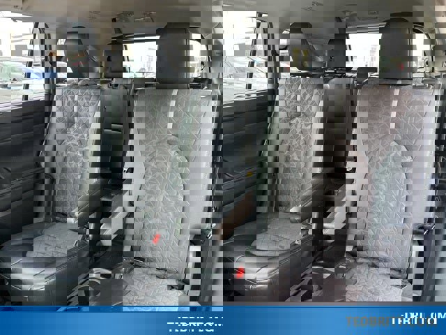 Used 2024 Toyota Highlander XLE image 13