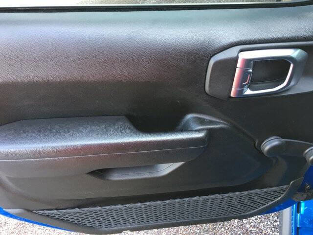 Used 2022 Jeep Wrangler Unlimited Sport image 11