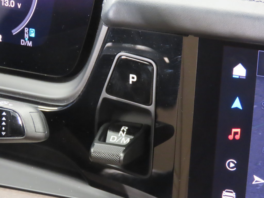 Certified 2025 Porsche Cayenne S AWD/4WD image 27