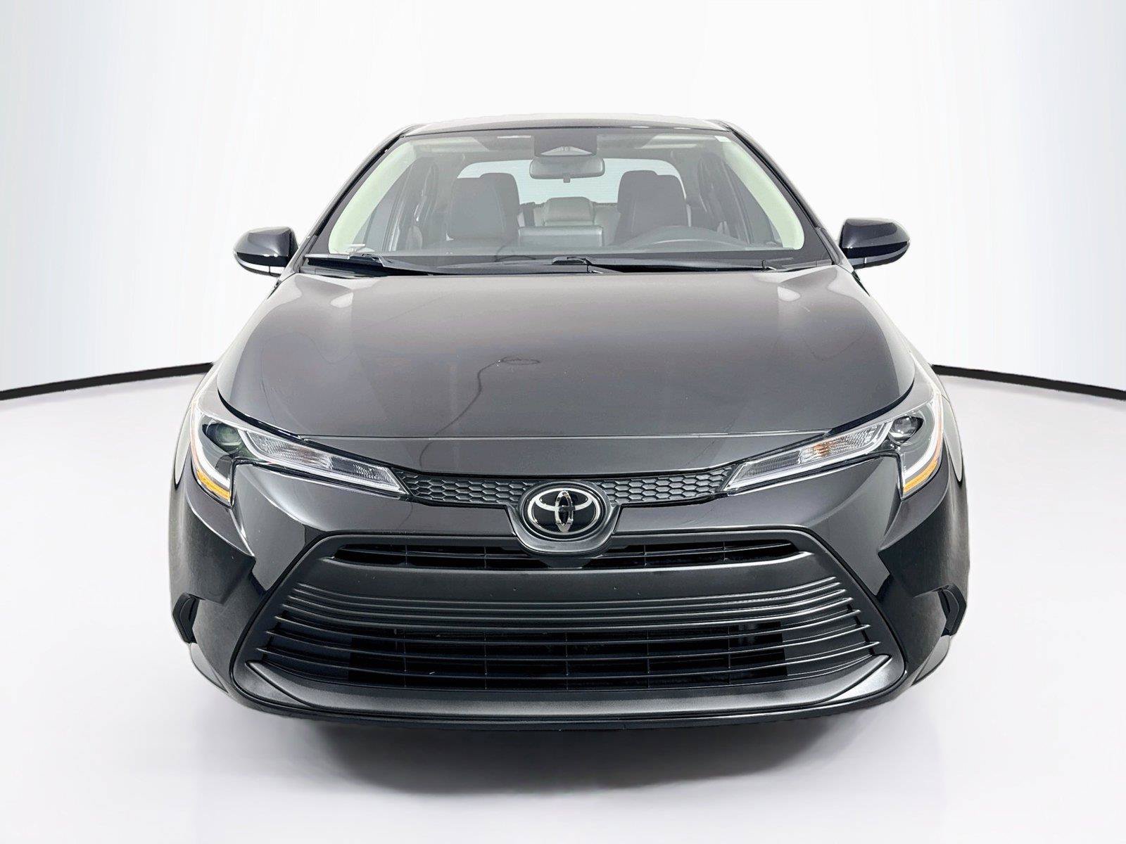 Certified 2025 Toyota Corolla LE w/ Convenience Package FWD image 8