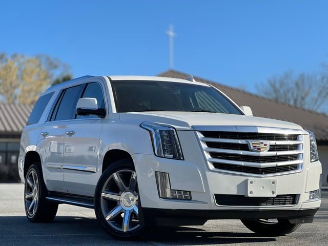 Used 2016 Cadillac Escalade Luxury AWD/4WD image 3