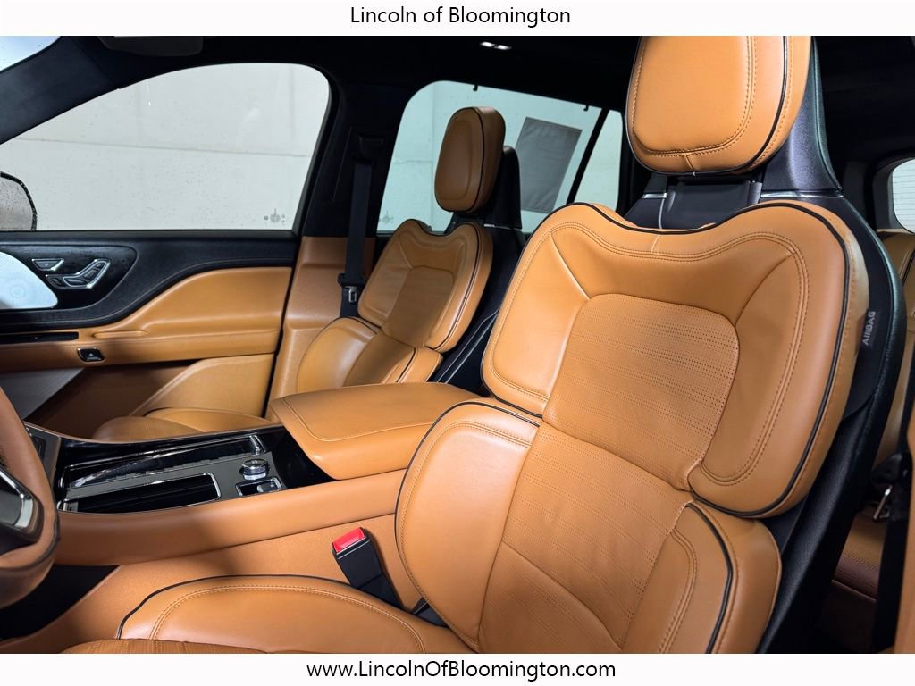 Certified 2023 Lincoln Aviator Black Label w/ Jet Package image 27