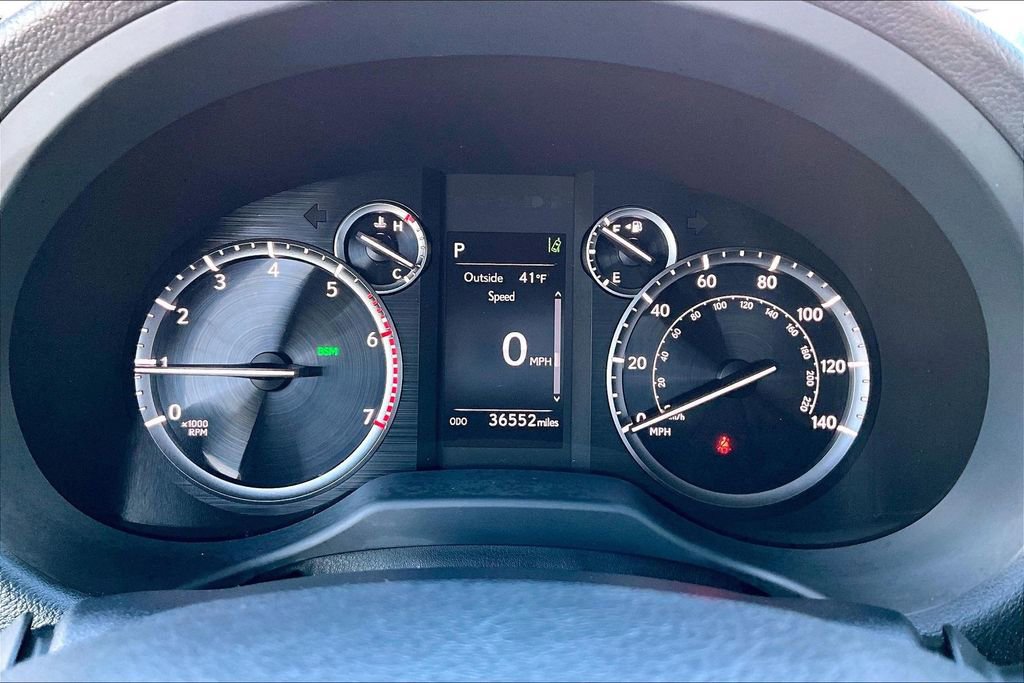 Used 2023 Lexus GX 460 Premium image 13